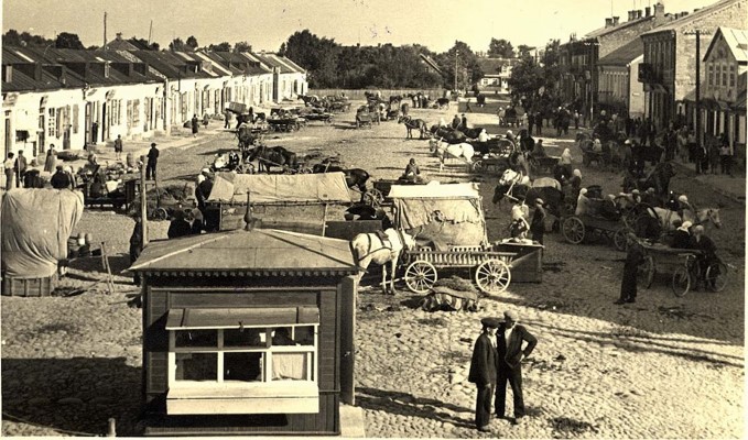 All Jews in Žagarė ghetto are massacred